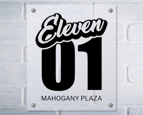 Logo: 1101 Mahogany